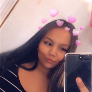 Meet your Posher, Dereka